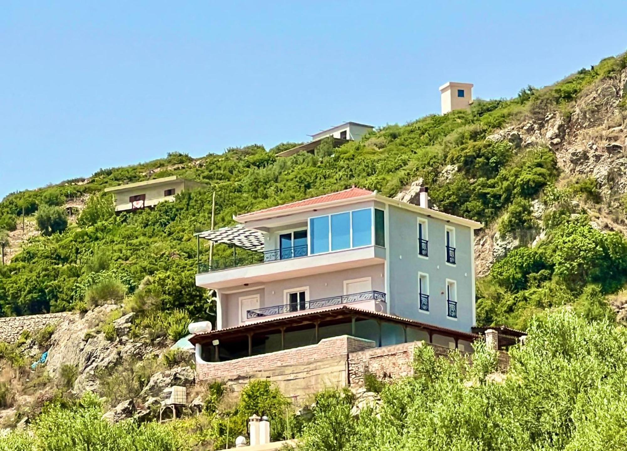 Vila Elezi Piqeras Borsh Exteriér fotografie