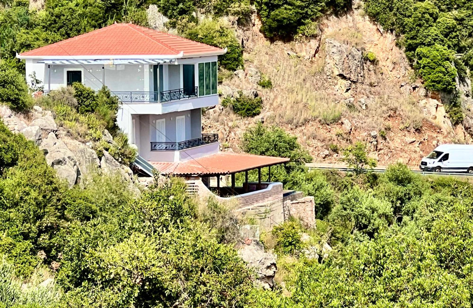 Vila Elezi Piqeras Borsh Exteriér fotografie
