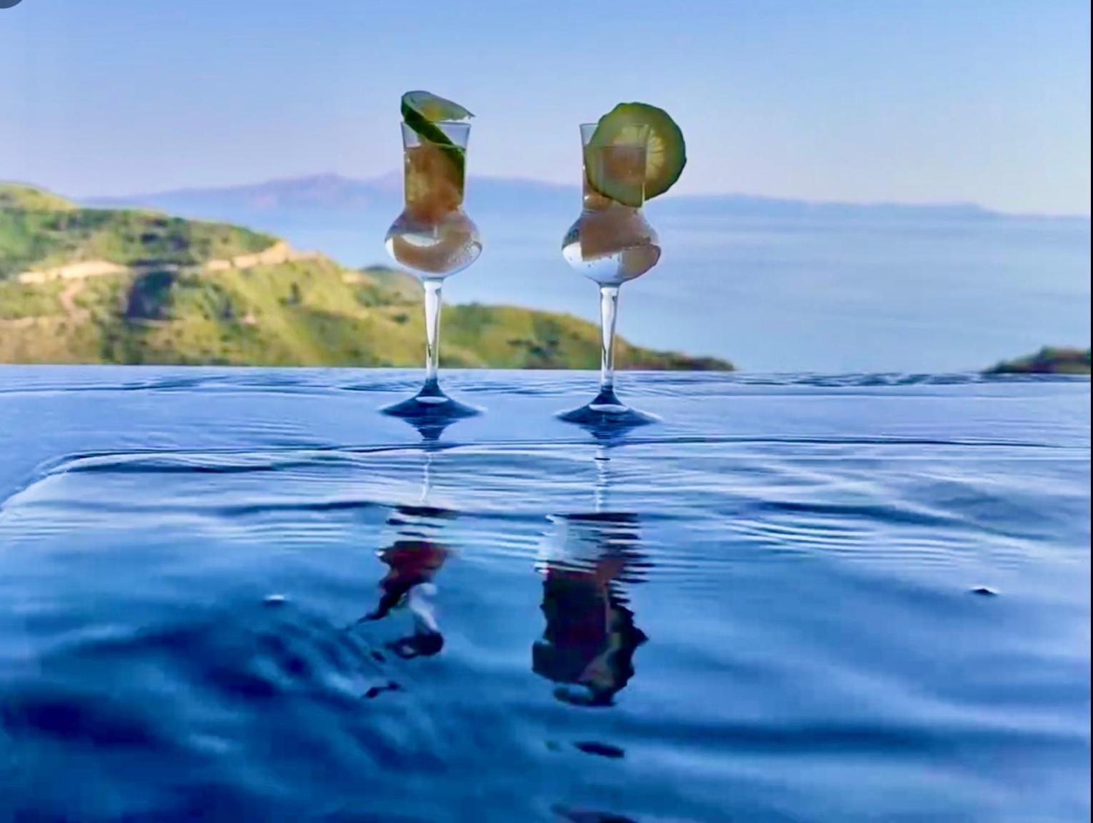 Vila Elezi Piqeras Borsh Exteriér fotografie
