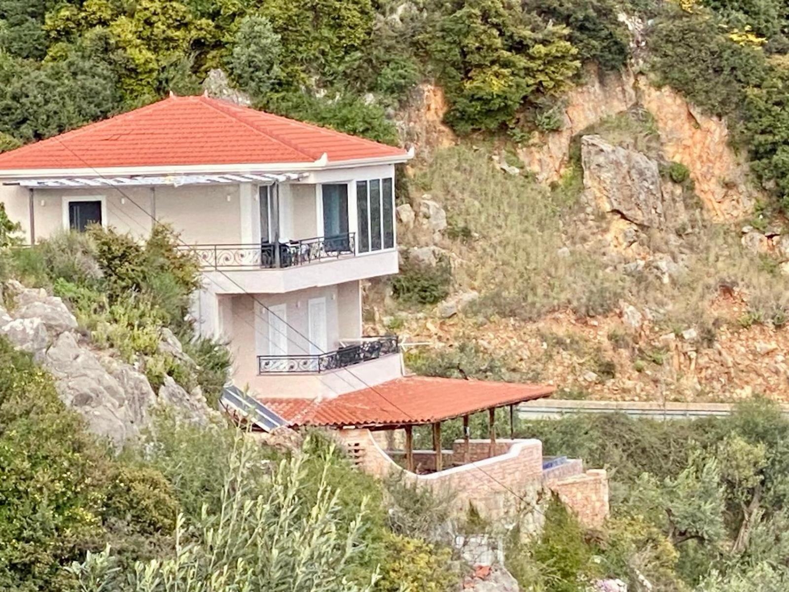 Vila Elezi Piqeras Borsh Exteriér fotografie